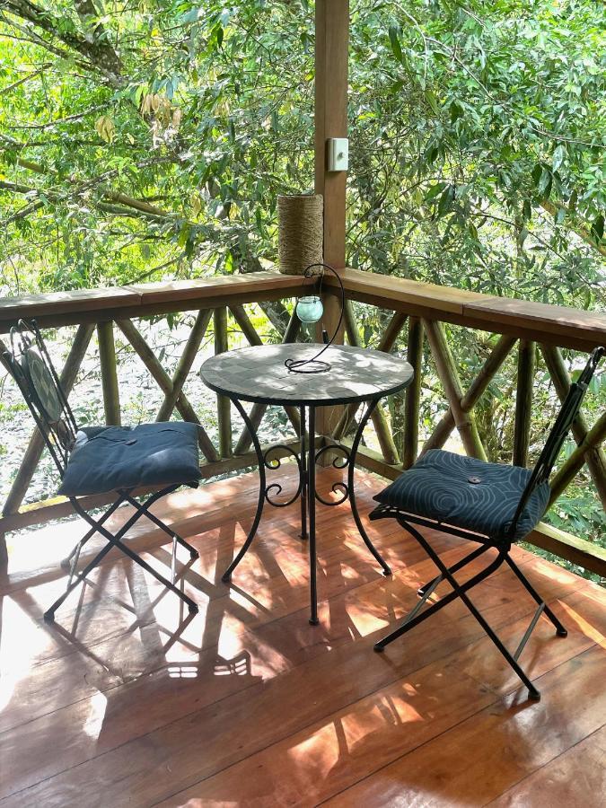 Caoni Riverside Lodge Puerto Quito Exterior foto